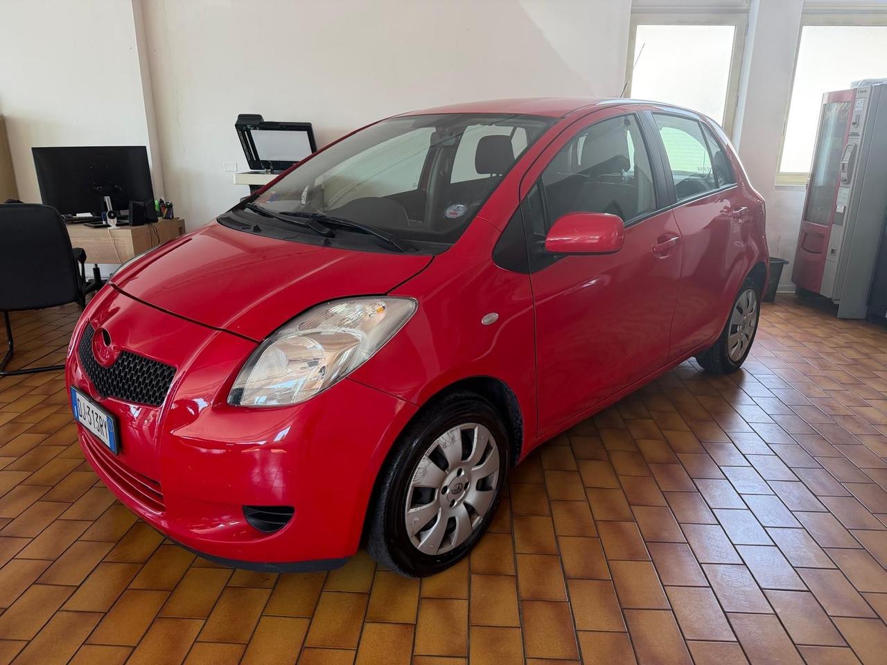 Toyota Yaris 1.0 benz 2007