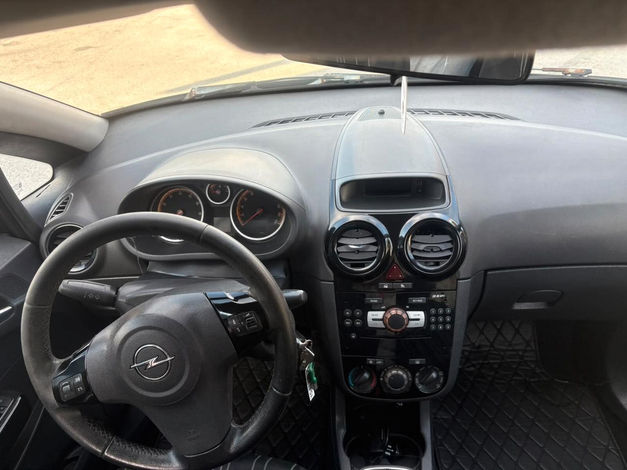 Opel Corsa 1.2 80CV 5 porte GPL-TECH Edition