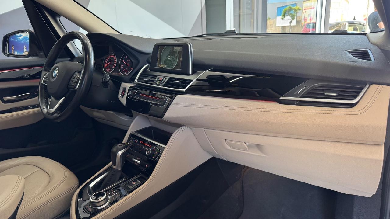 Bmw serie 2 Active Tourer 218d Luxury-2017