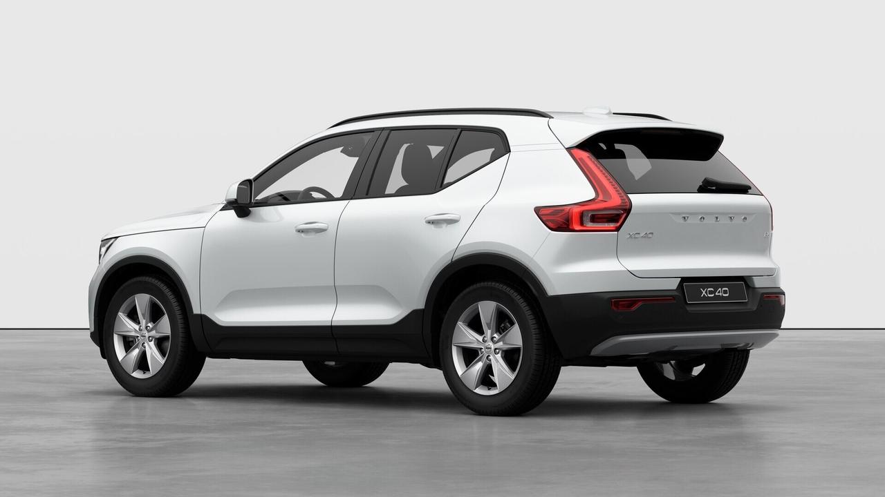 Volvo XC40 Mild Hybrid B3 163cv Crystal White
