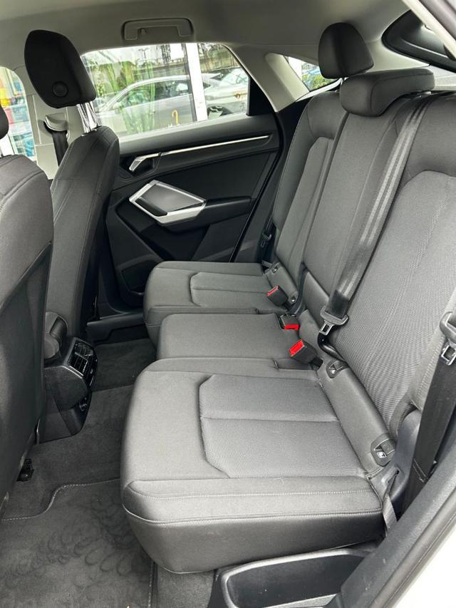 AUDI Q3 SPB 40 TFSI quattro S tronic Business Plus