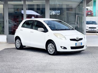 Toyota Yaris 1.0 Benzina 69CV E4 Neo - 2012