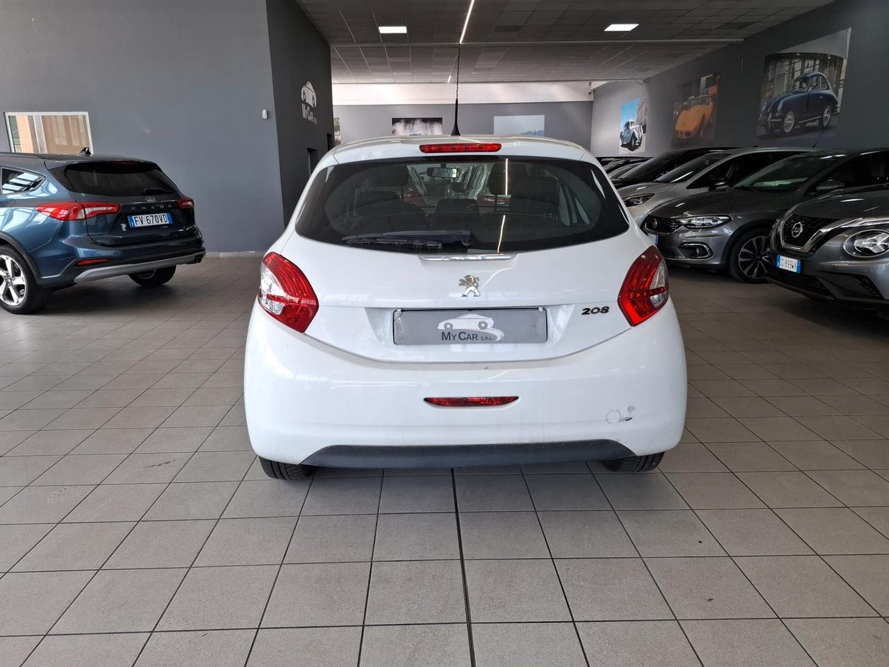 Peugeot 208 Benzina Manuale