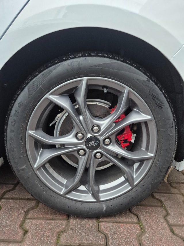 FORD Focus 1.0 EcoBoost Hybrid 155 CV 5p. ST-Line X