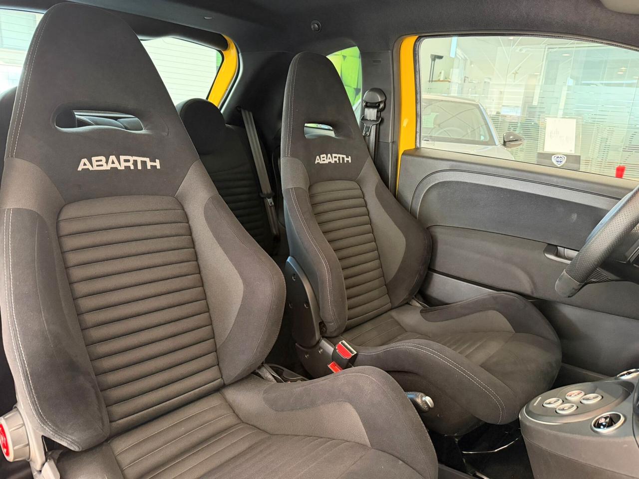 Abarth 595 1.4 Turbo T-Jet 180 CV Competizione