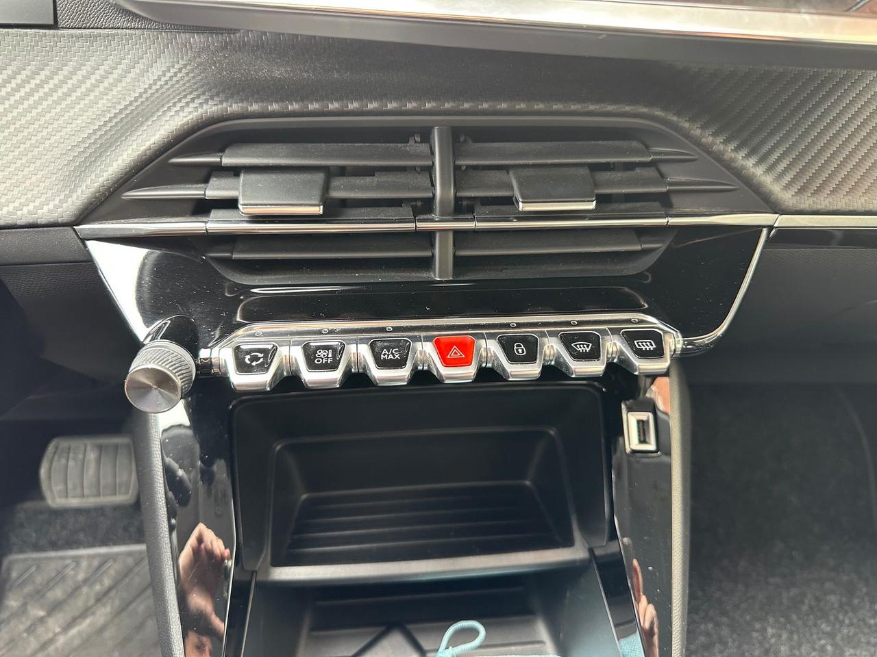 Peugeot 208 Active 1.2 PureTech 100 EAT8 #10644