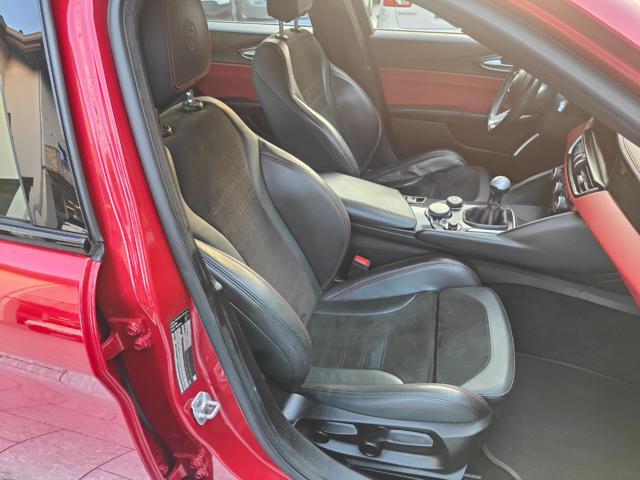 ALFA ROMEO Giulia 2.9 V6 Bi-Turbo Quadrifoglio MAN