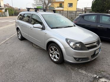 Opel Astra 1.6 16V Twinport Station Wagon Cosmo