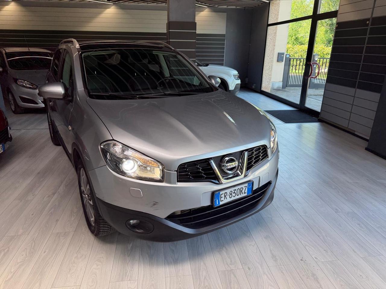 Nissan Qashqai 2.0 dCi DPF 4WD aut. Tekna 100.000KM UNICOPROPR