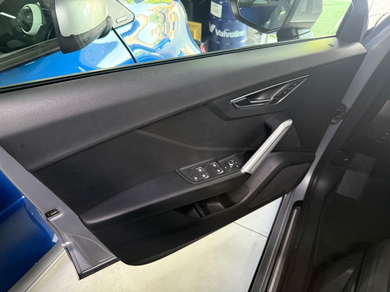 Audi Q2 30 TDI Business Design