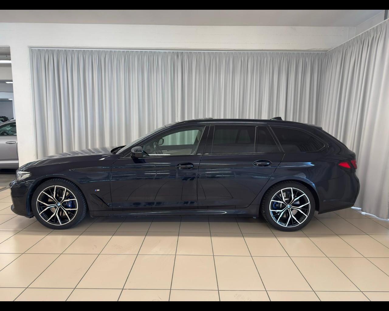 BMW Serie 5(G30/31/F90) - 520d 48V xDrive Touring Msport