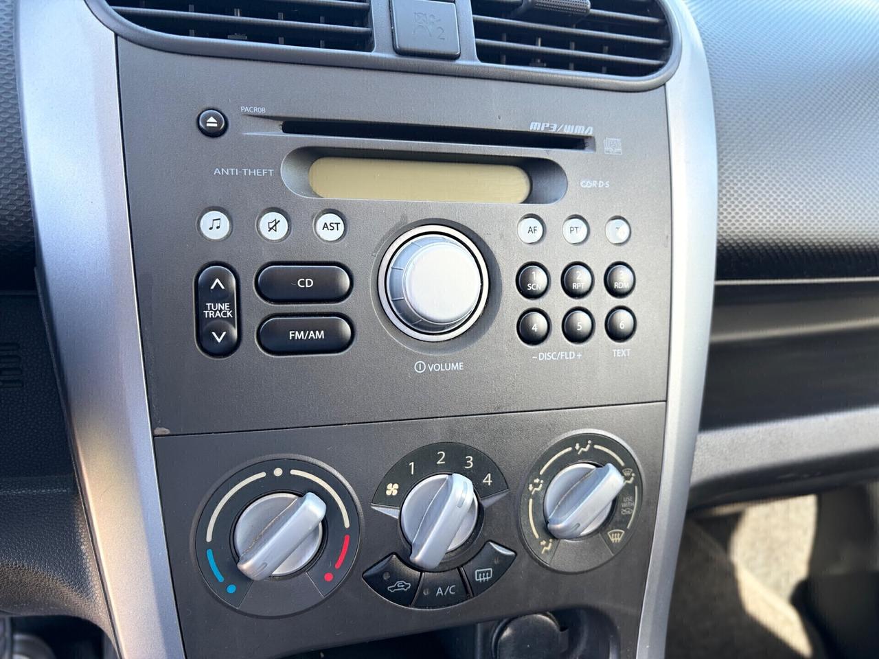 Opel Agila 1.0 benzina 2010