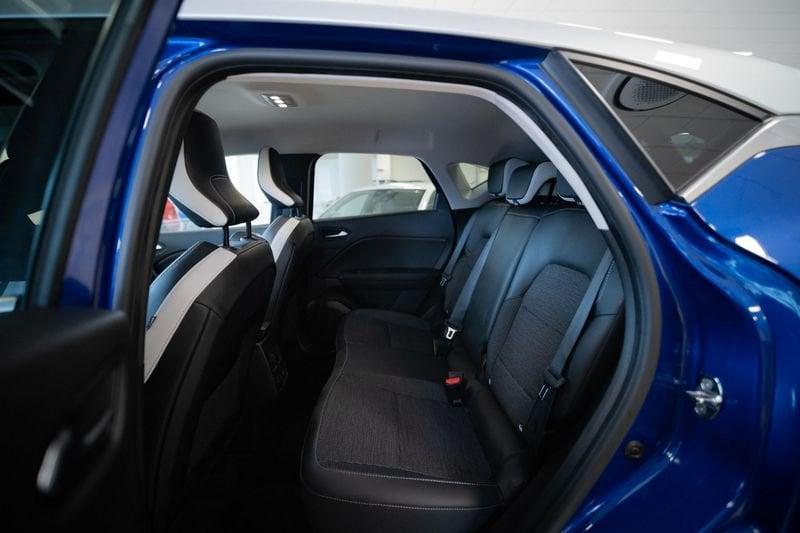 Renault Captur 1.6 E-Tech hybrid Intens 145cv auto