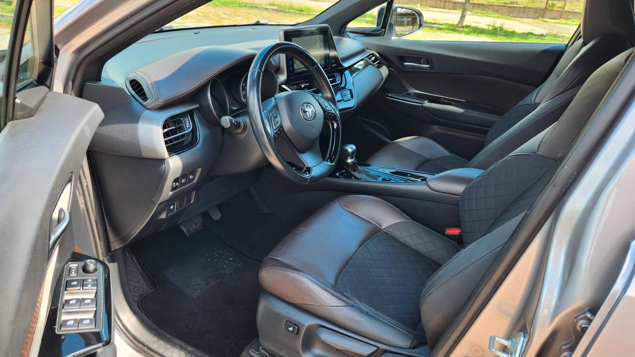 Toyota C-HR 1.8 Hybrid E-CVT Lounge
