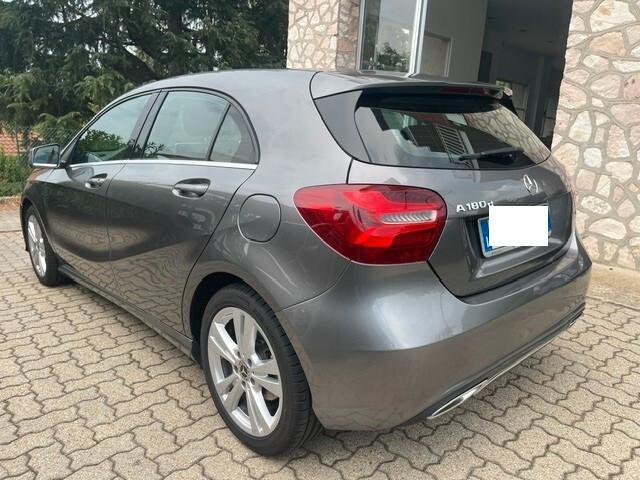 MERCEDES BENZ A 180 D SPORT 111000KM
