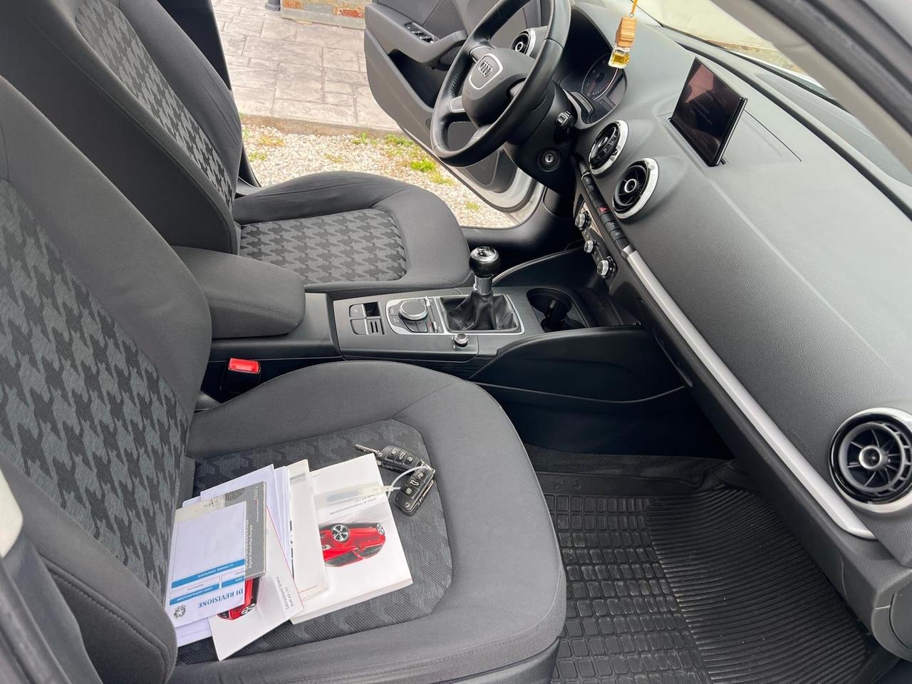 Audi A3 SPB 1.6 TDI clean diesel Ambition