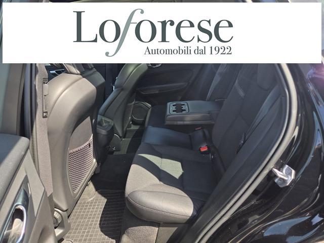 VOLVO XC60 B4 (d) AWD Geartronic Momentum Pro