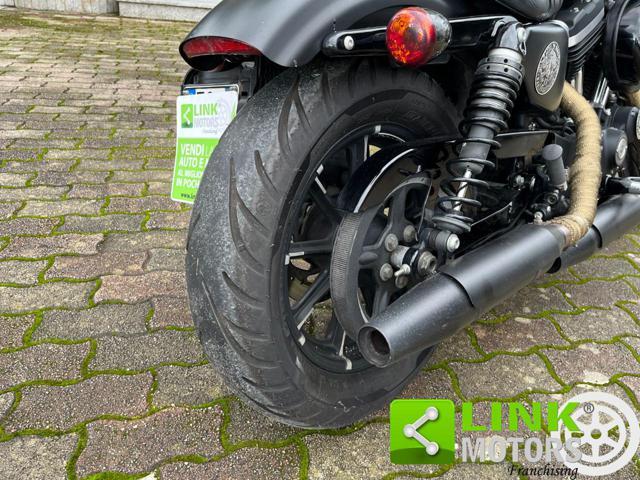 HARLEY-DAVIDSON 883 Sportster XL Iron