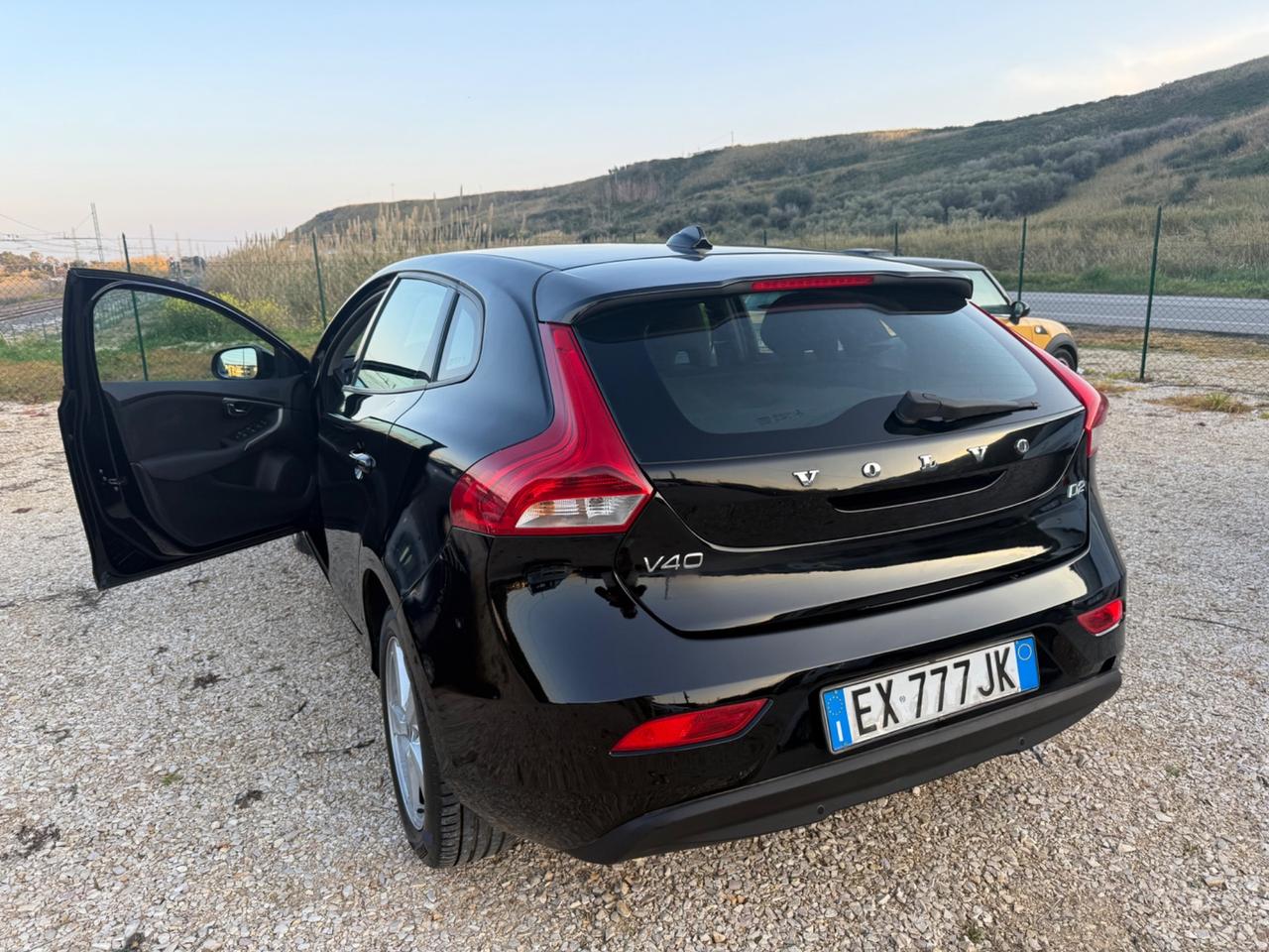 Volvo V40 D2 1.6 DIESEL 15.000 Km Motore Nuovo