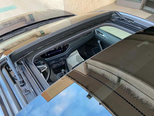 VOLKSWAGEN Taigo 1.0 TSI 110 CV DSG R-Line TETTO APR/PAN