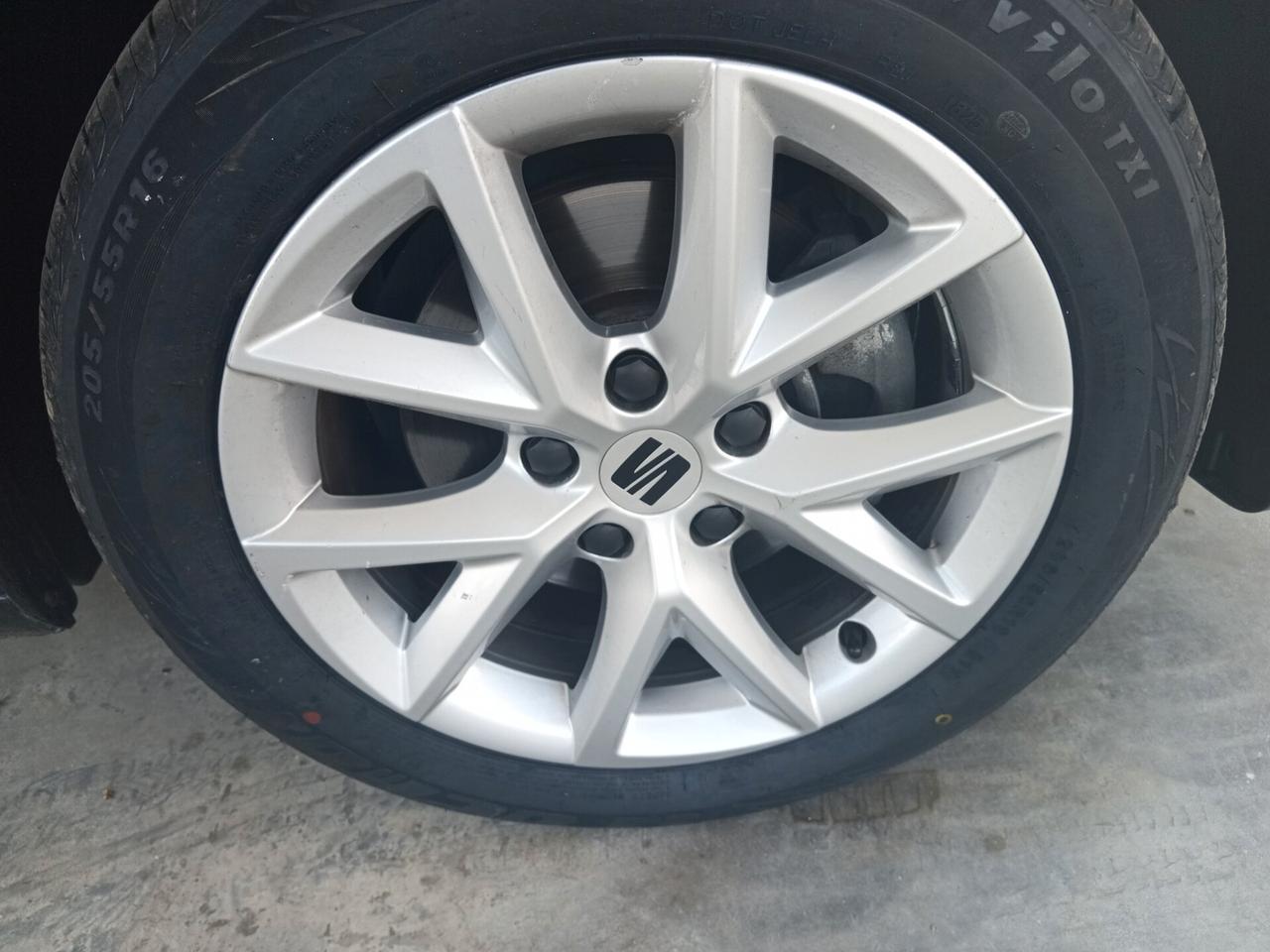 LEON1.0 TSI 110 CV Style AUTOM PALETTE F1 PERFETTA QUAL PROVA