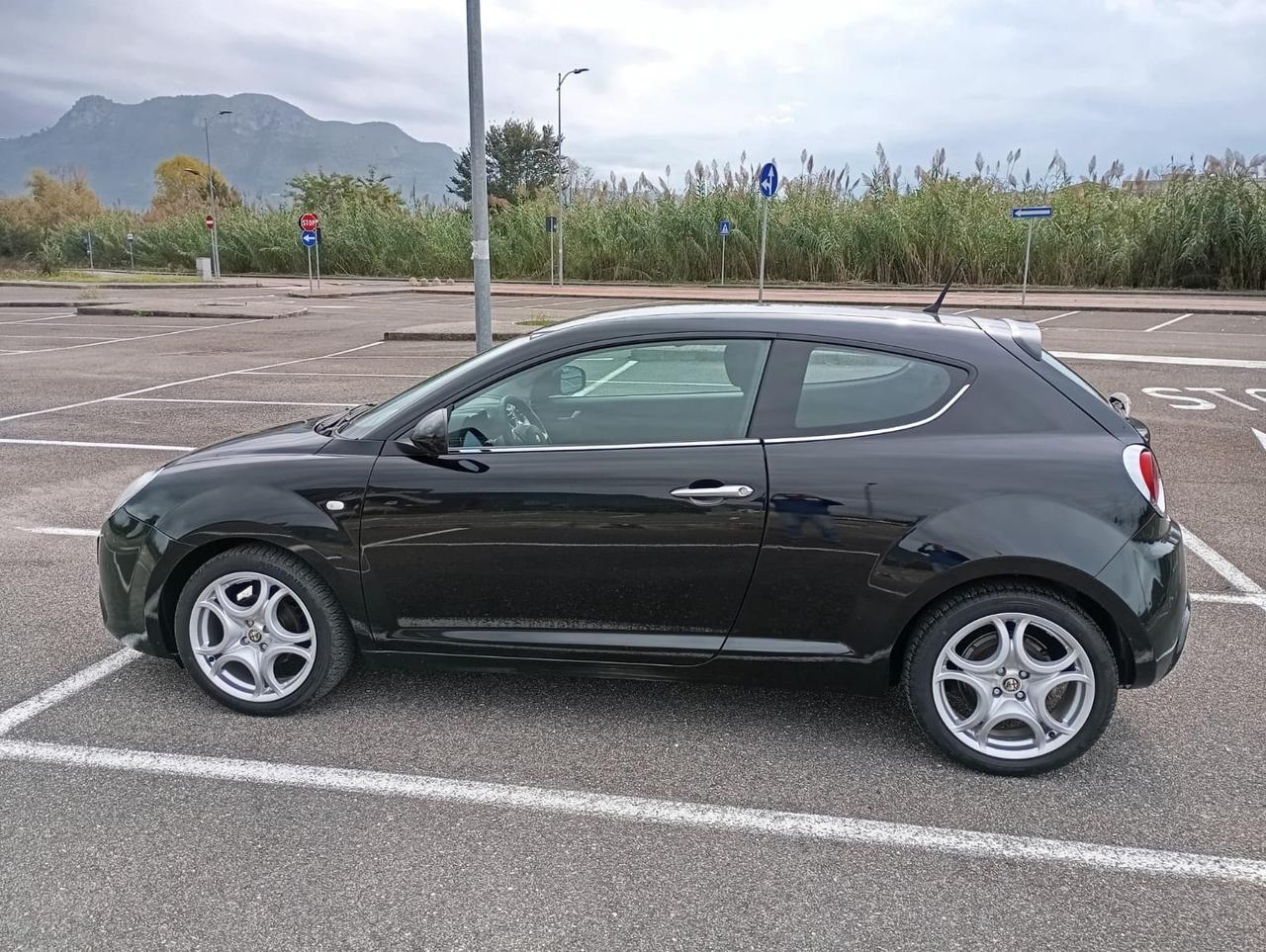 Alfa Romeo MiTo 1.4 78 CV Distinctive Sport Pack