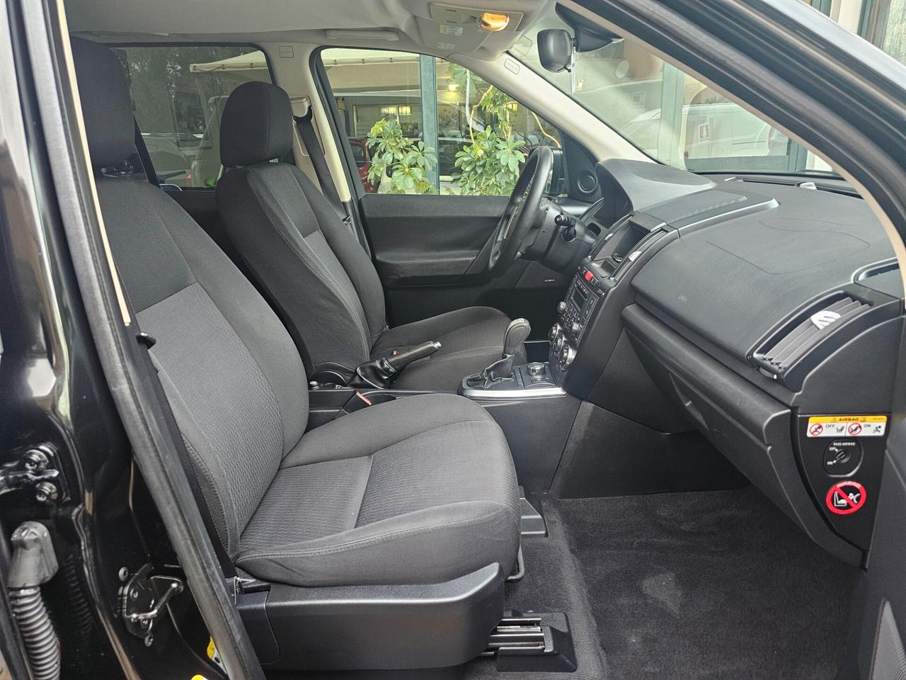 Land Rover Freelander 2.2 SD4 S.W. SE