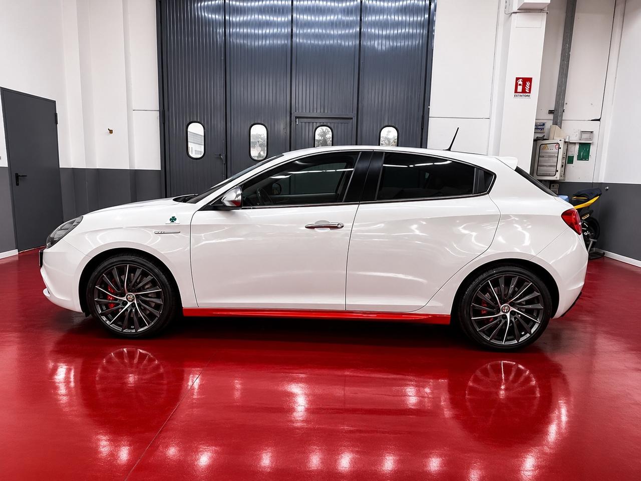 Alfa Romeo Giulietta 1750 TBi Quadrifoglio Verde