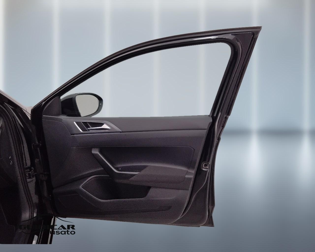 VOLKSWAGEN Taigo - Taigo 1.0 tsi R-Line 110cv