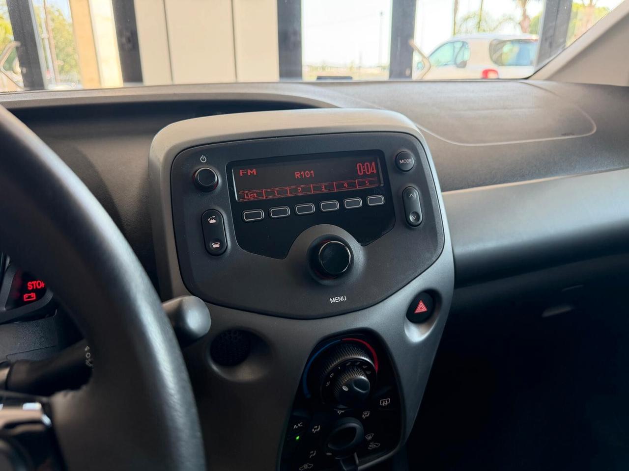 Toyota Aygo Connect 1.0 VVT-i 72Cv 5p x-cool