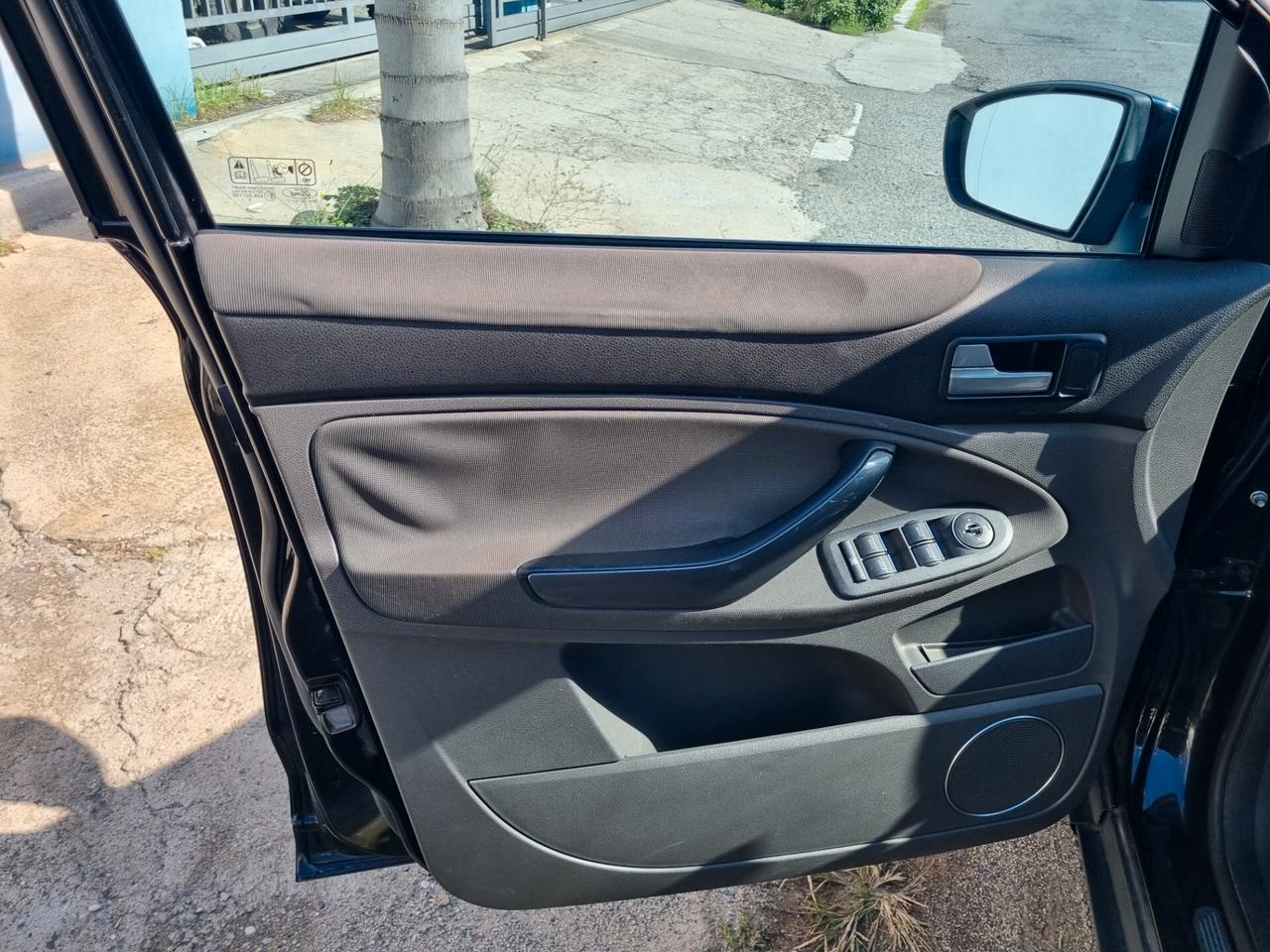 Ford Kuga 2.0 TDCi 136 CV 4WD Anno 2010