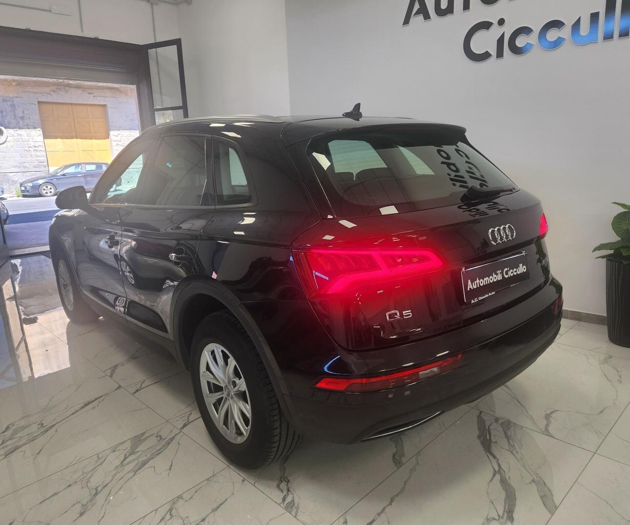 Audi Q5 2.0 TDI 190 CV quattro S tronic Business S