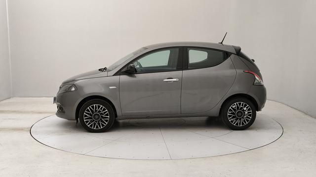 LANCIA Ypsilon 1.0 firefly hybrid Platino s&s 70cv