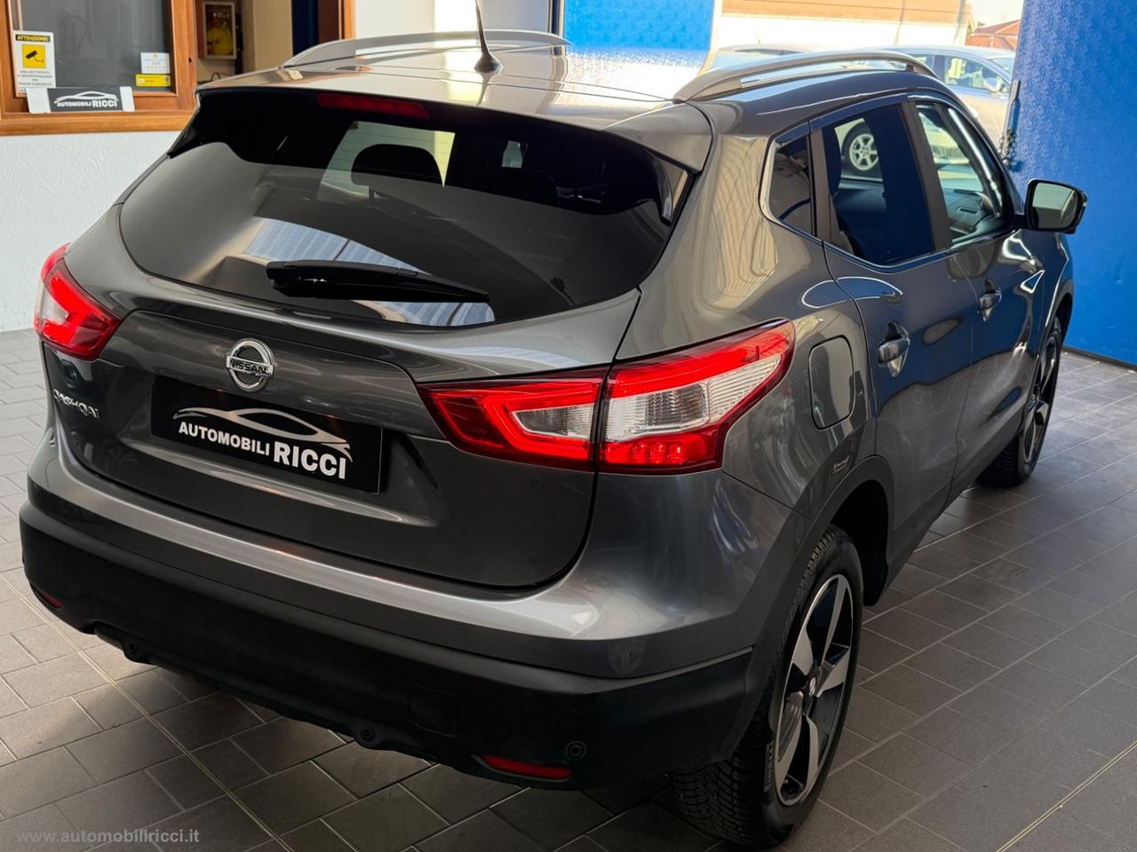 NISSAN Qashqai 1.2 DIG-T