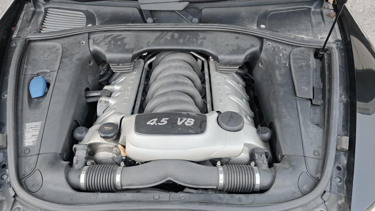 Porsche Cayenne 4.5 cat S