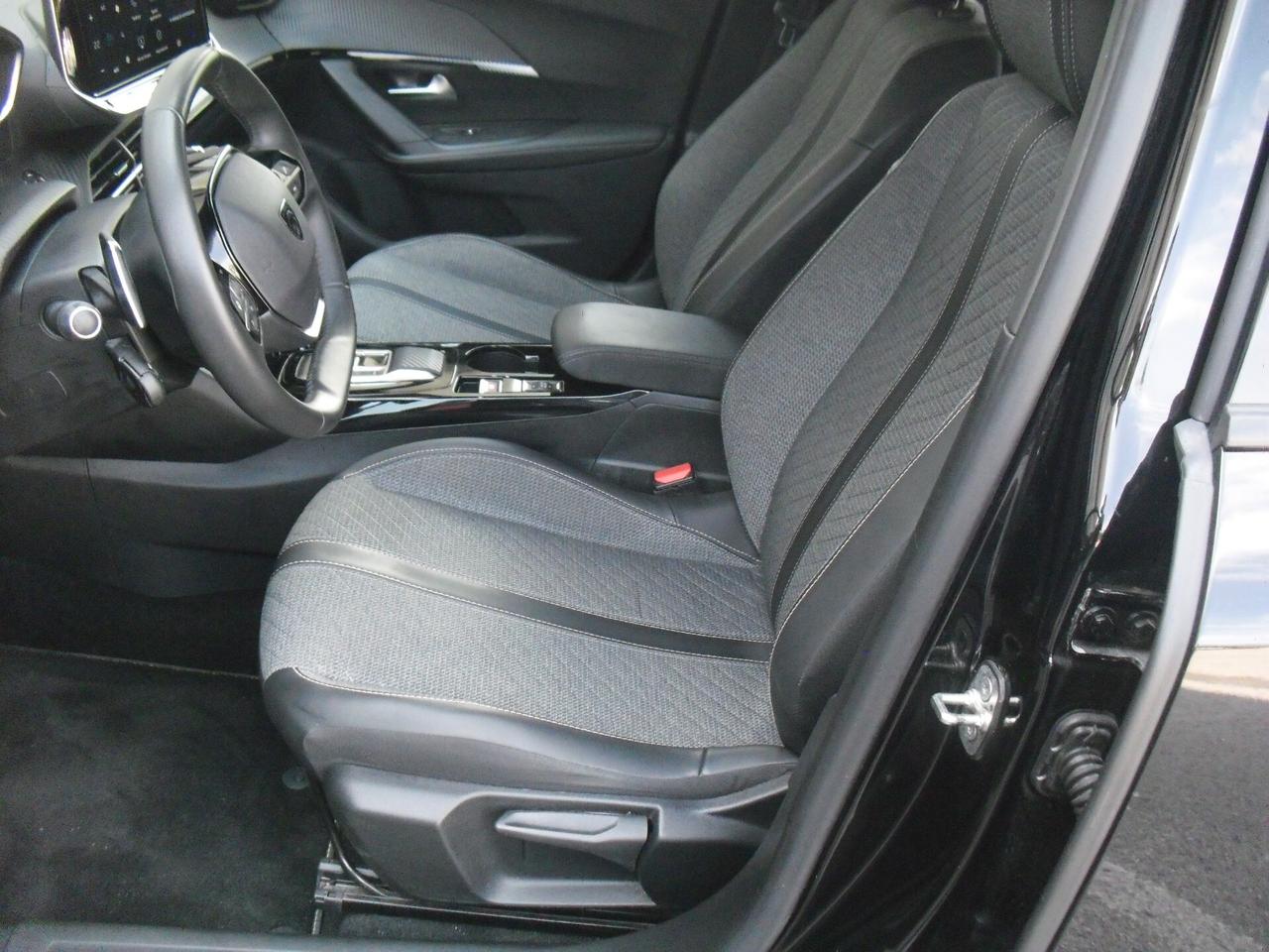 Peugeot 2008 PureTech 130 S&S EAT8 Allure, AUTO, PERFETTA, FULL OPTIONAL!!