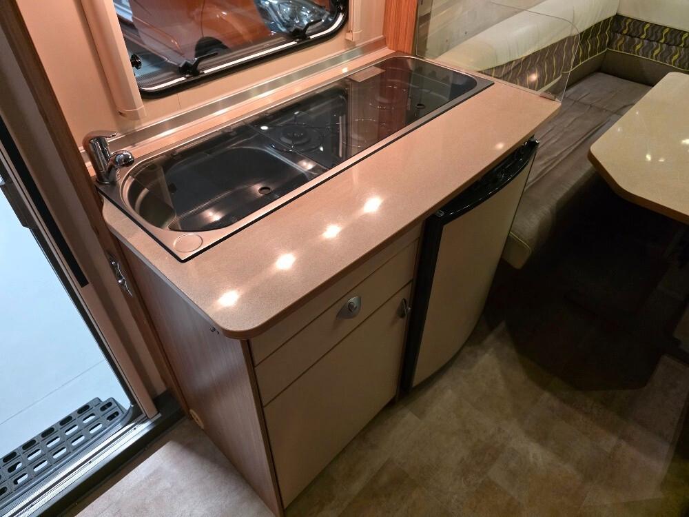 CARAVAN BURSTNER AVERSO PLUS 440TK