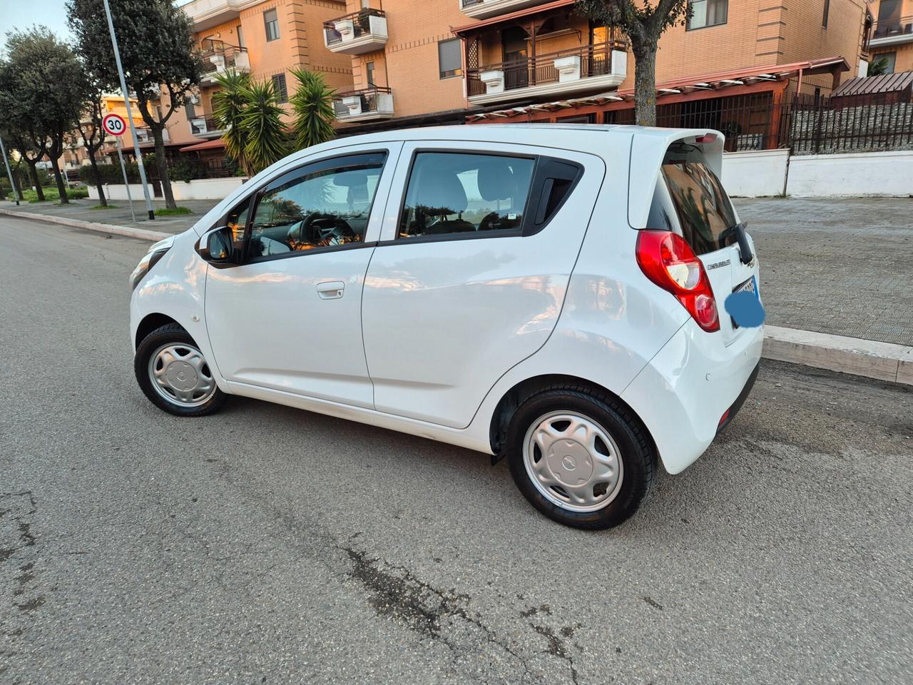 Chevrolet Spark Berlina 1.0 gpl 2014