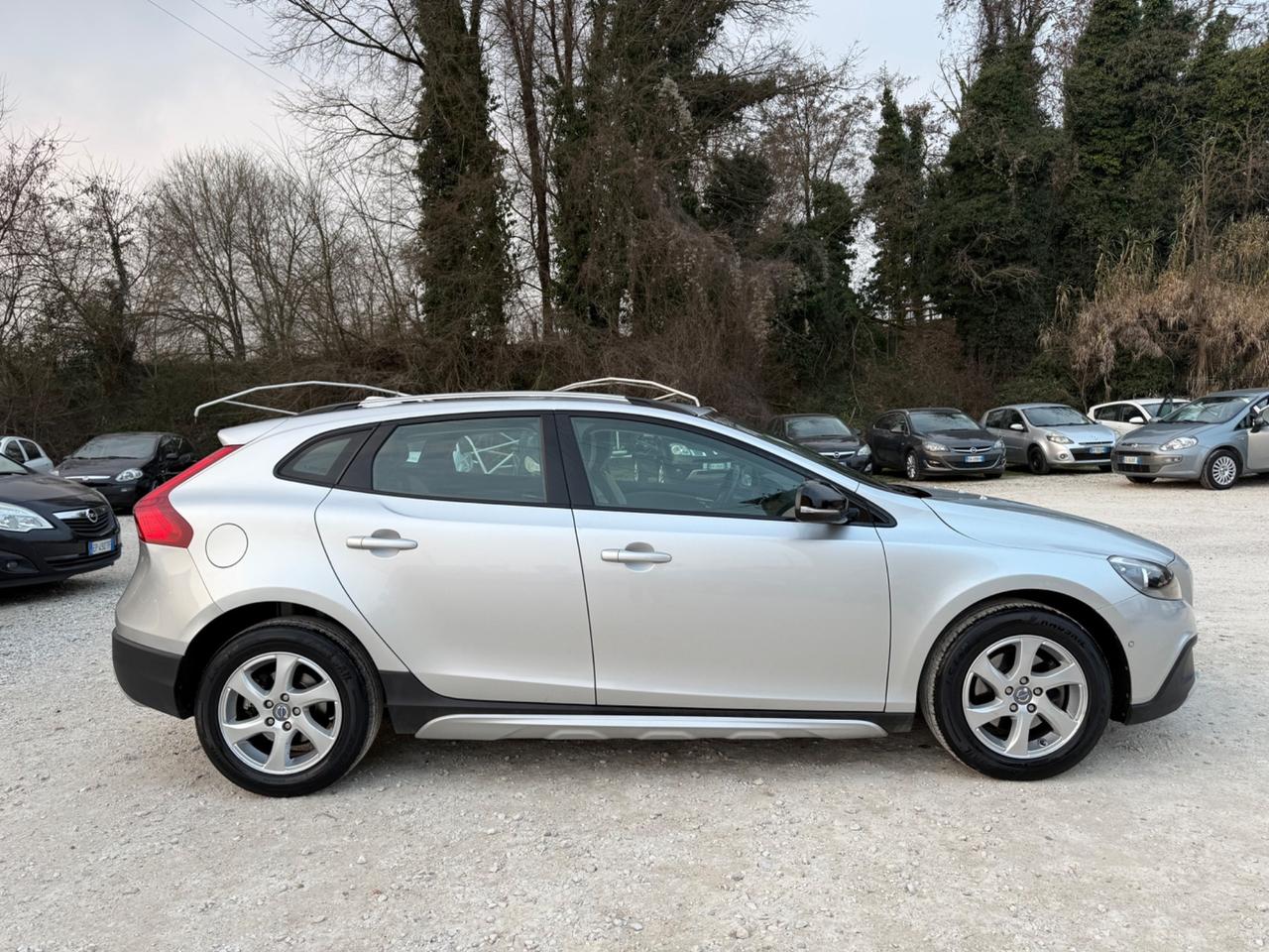 Volvo V40 Cross Country D2 GARANZIA R-DESIGN SPORT