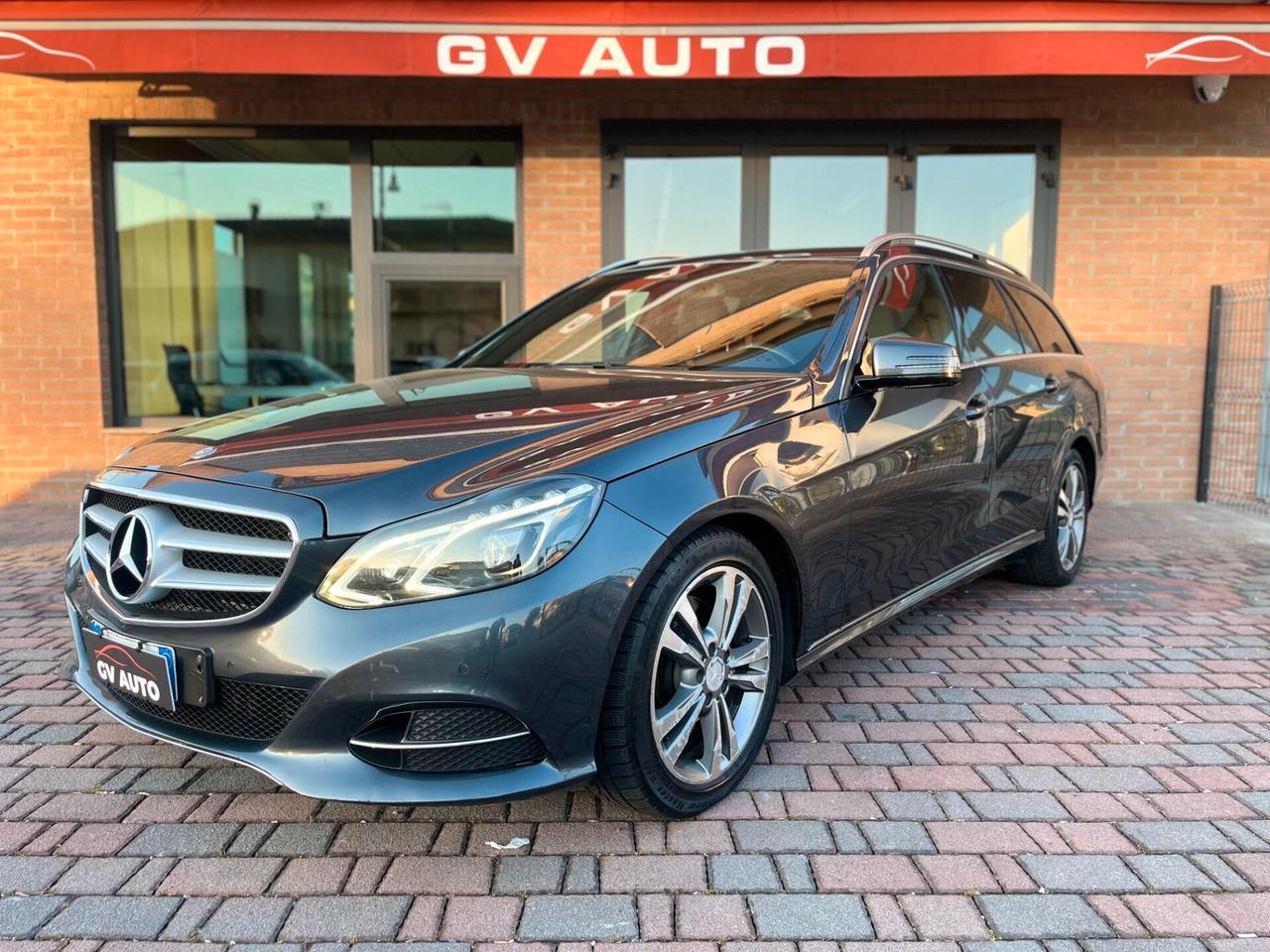 Mercedes E 250 4Matic Automatic Premium