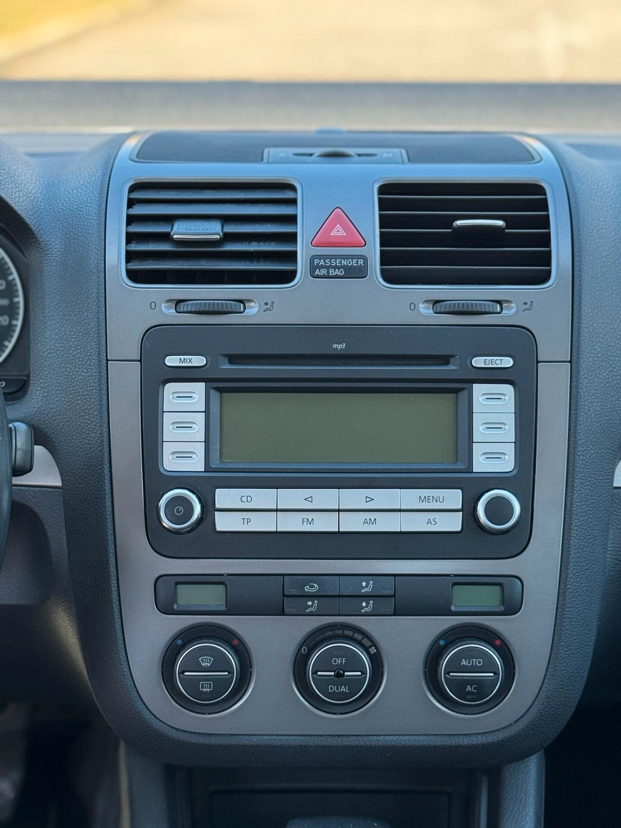 Volkswagen Golf 1.4 16V TSI 5p. DSG 7G x neopatentati