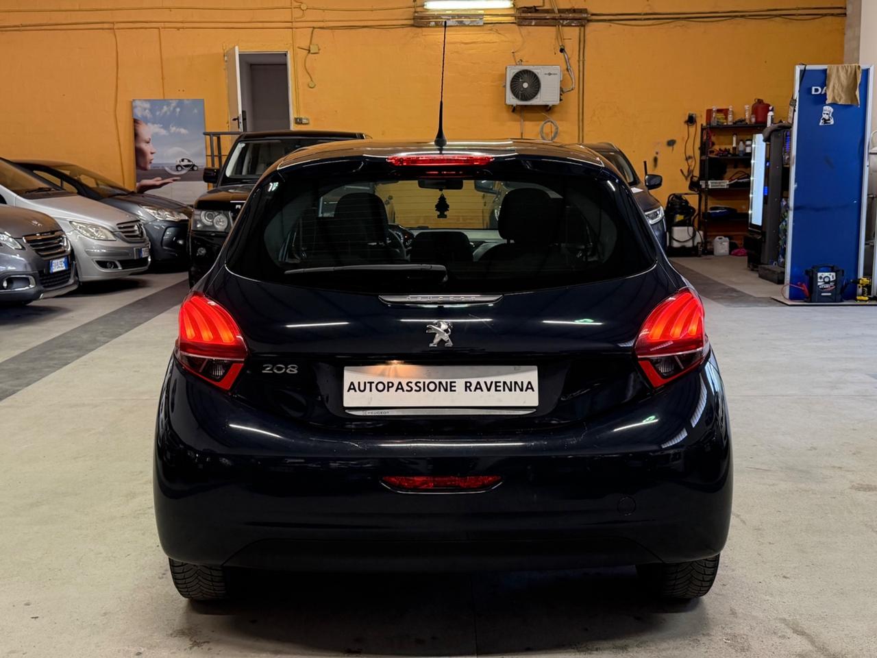 Peugeot 208 BlueHDi 75 5 porte Allure