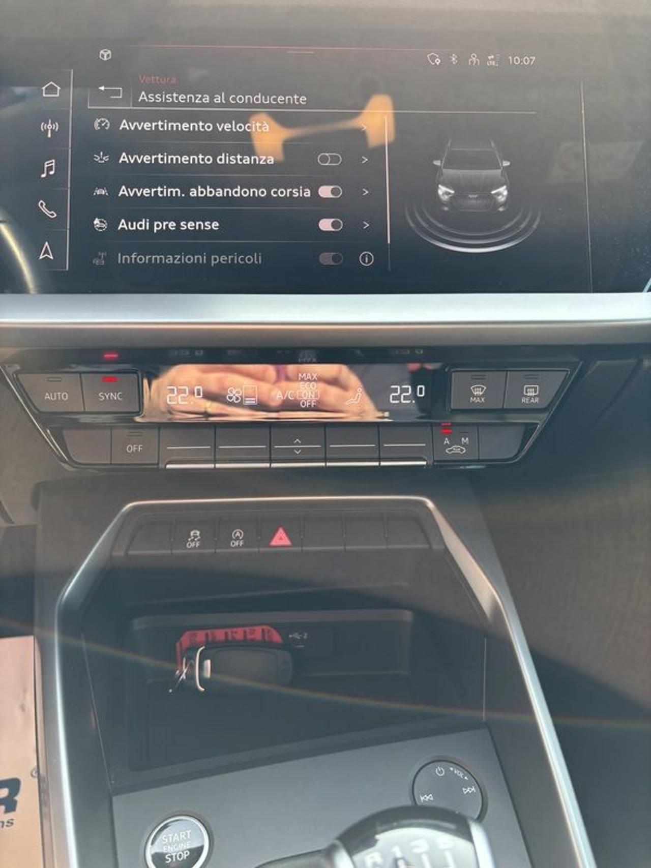 Audi A3 SPB 30 TDI Business NAVI-LED-PHONE APP