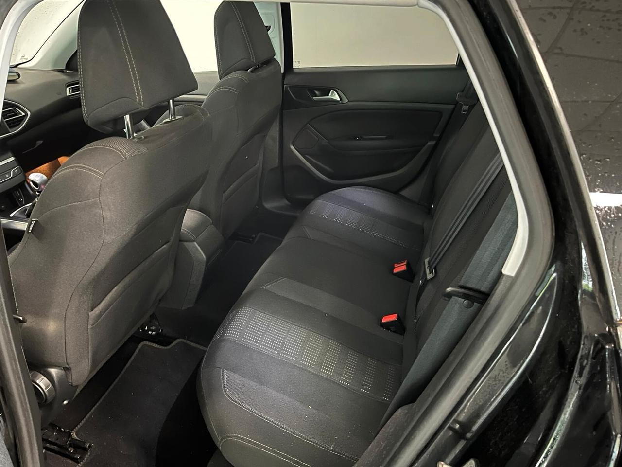 Peugeot 308 BlueHDi 150 S&S EAT6 SW Business