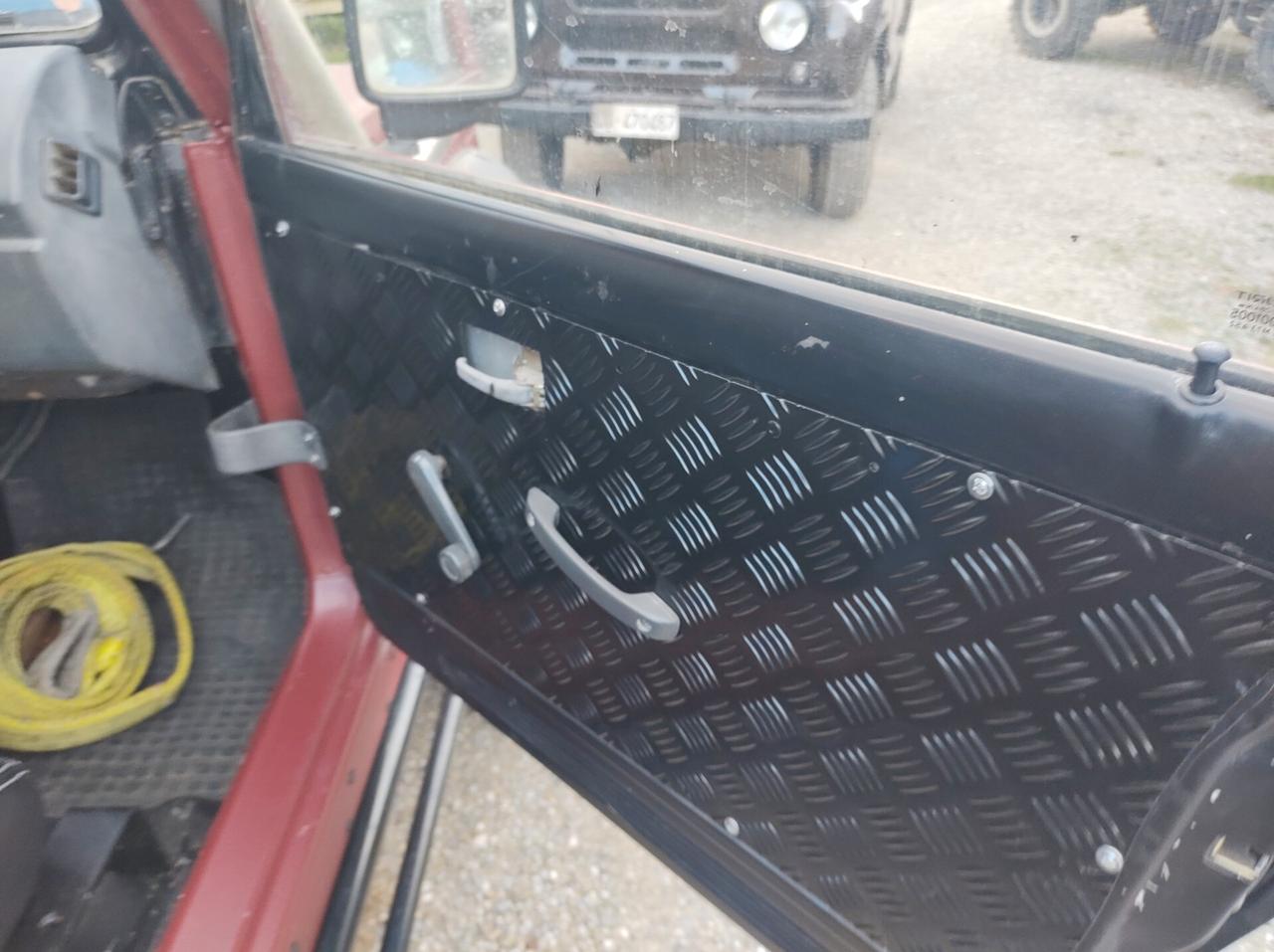 Suzuki SJ Samurai SJ413 Cabriolet De Luxe motore nuovo