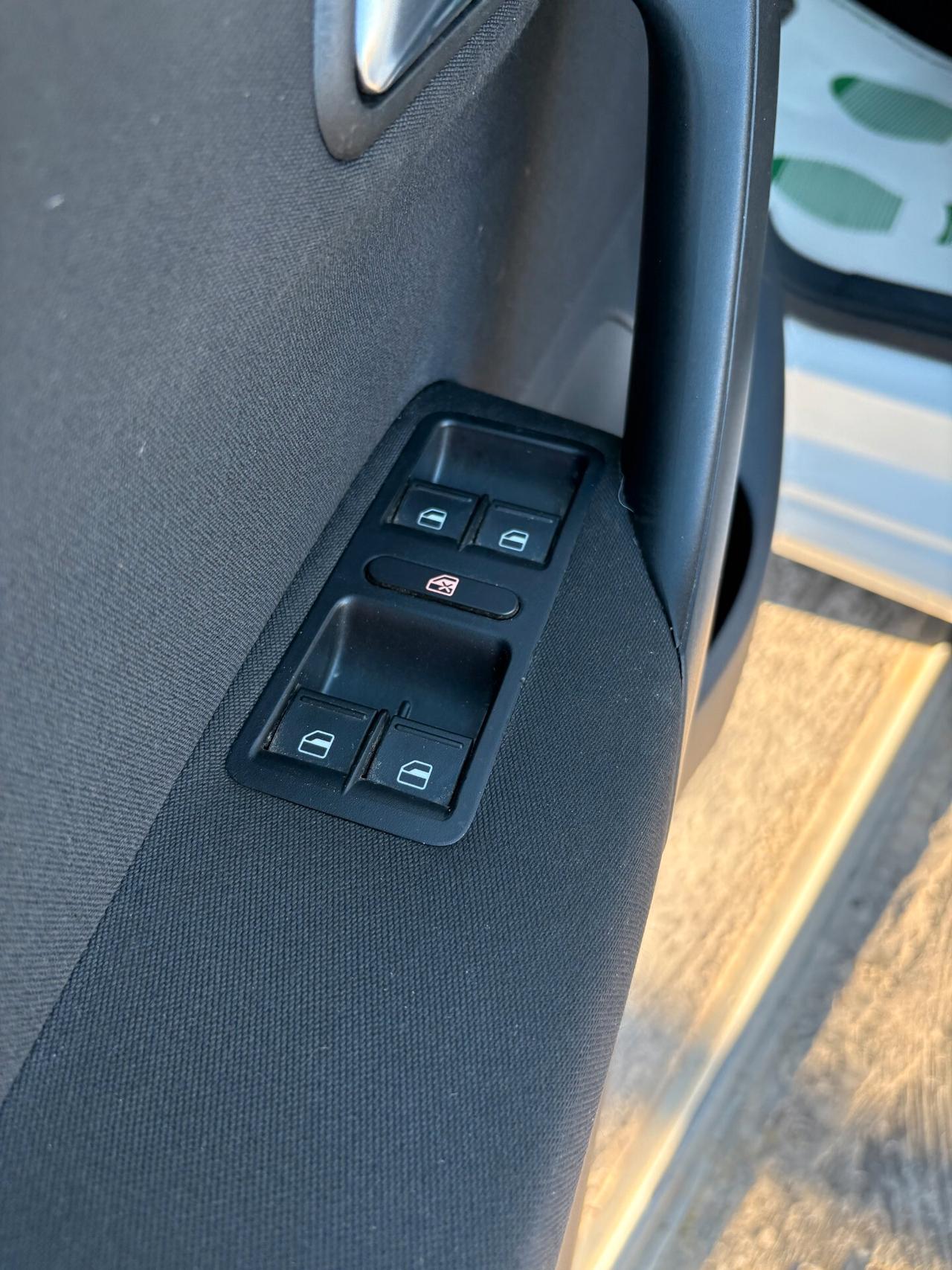 Volkswagen PoloTDI 5 p.(KM CERTIFICATI)