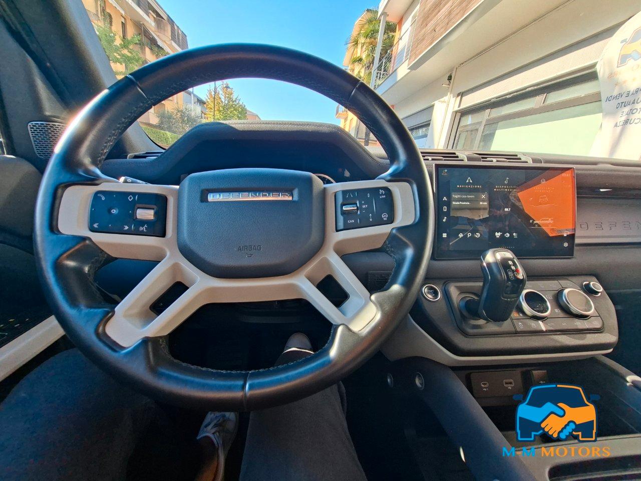 Land Rover Defender 110 3.0d i6 mhev SE awd 7p.ti