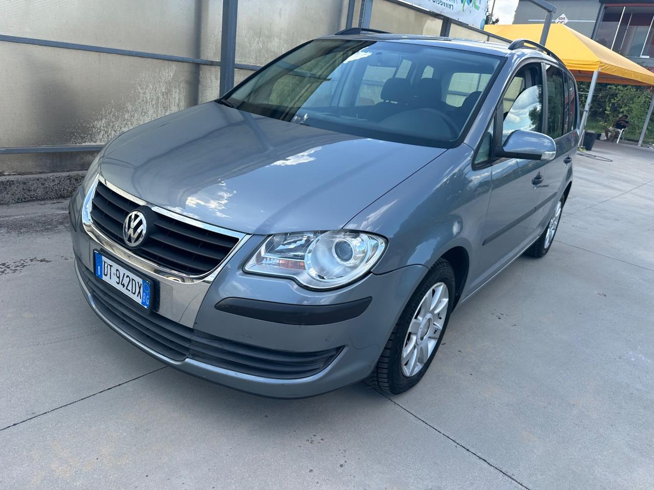 Volkswagen Touran 2.0 metano