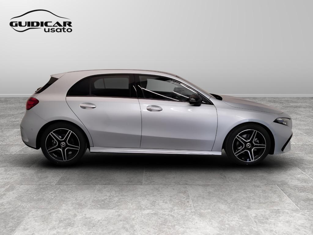 Mercedes-Benz Classe A - W177 2023 - A 180 d AMG Line Advanced Plus auto