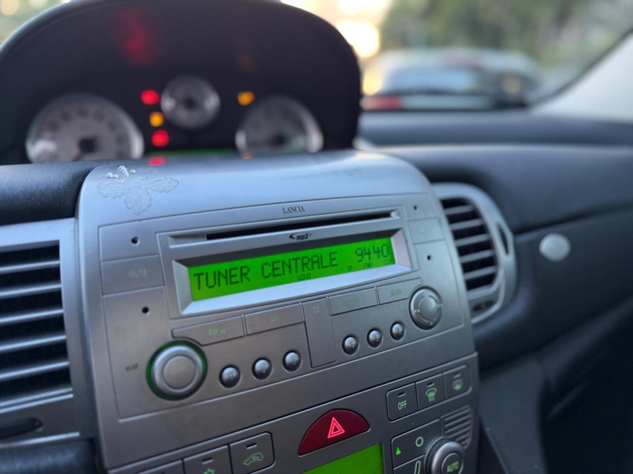 Lancia Ypsilon 1.4 Oro Ecochic GPL
